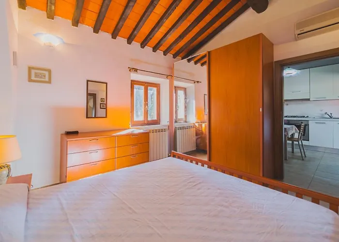 Casa Alex A Schiopparello - Goelba *