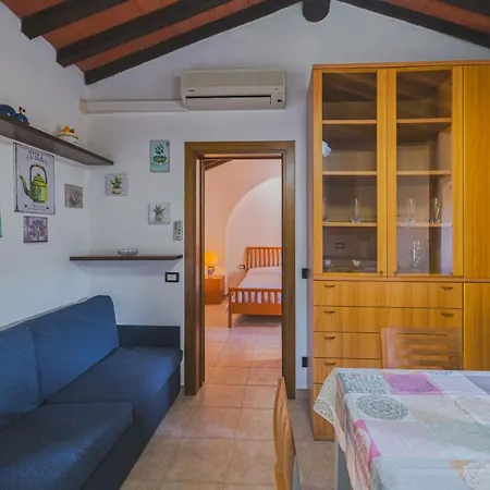 Casa Alex A Schiopparello - Goelba Apartment
