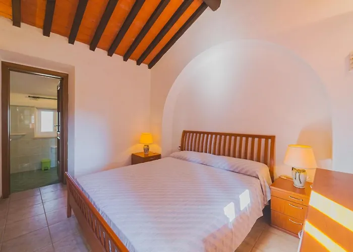 Casa Alex A Schiopparello - Goelba *